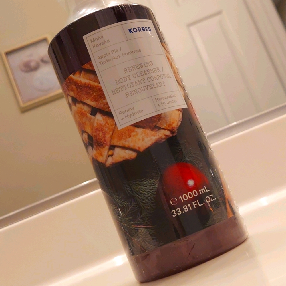 Korres apple pie renewing body cleanser